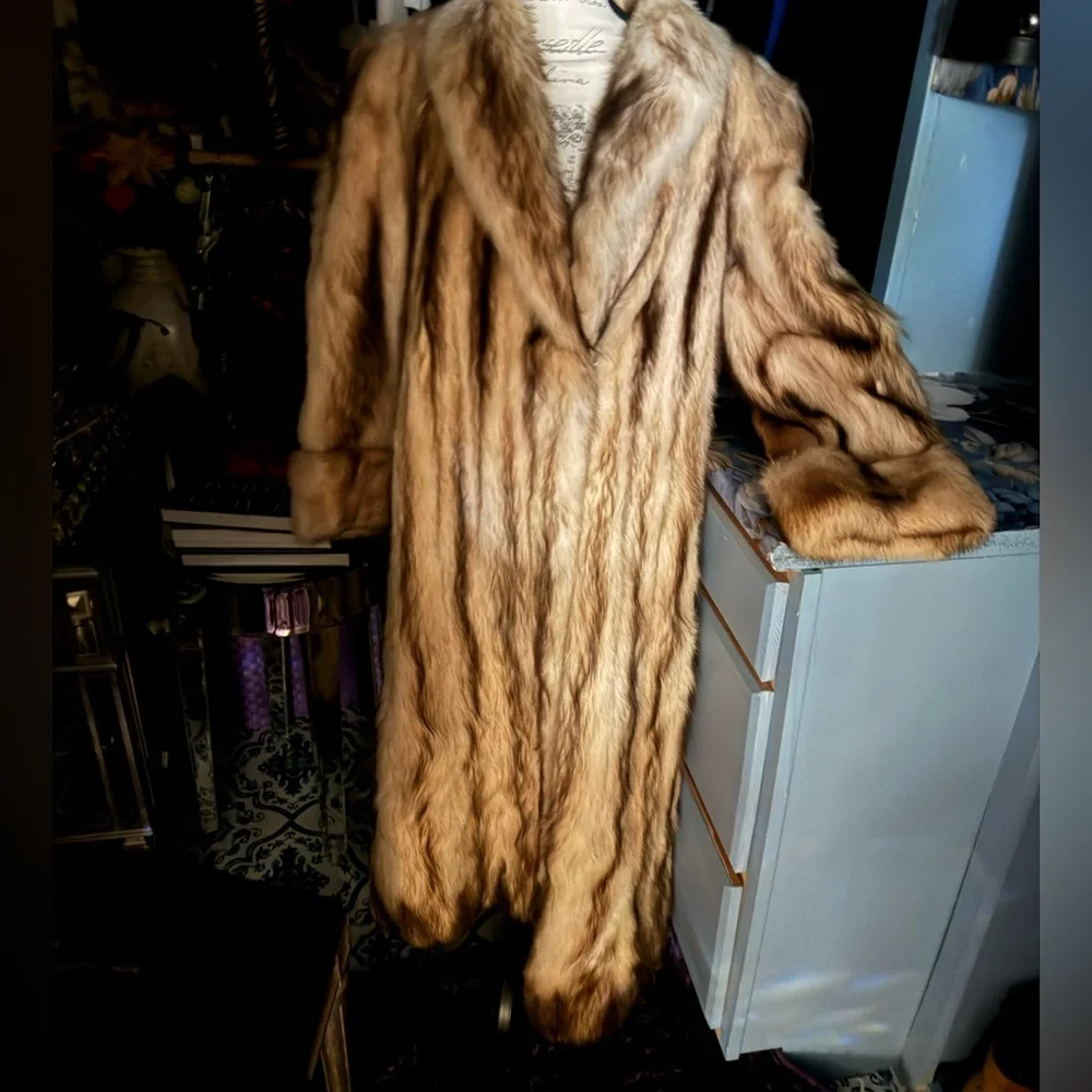 Old Hollywood Glam” Genuine Vintage Fur Full Length Coat - Picture 1 of 10